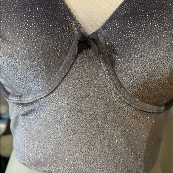 Victoria’s Secret NWT Gray Shimmer Velvet Underwire Bra with Sweetheart Neckline - Picture 2 of 13